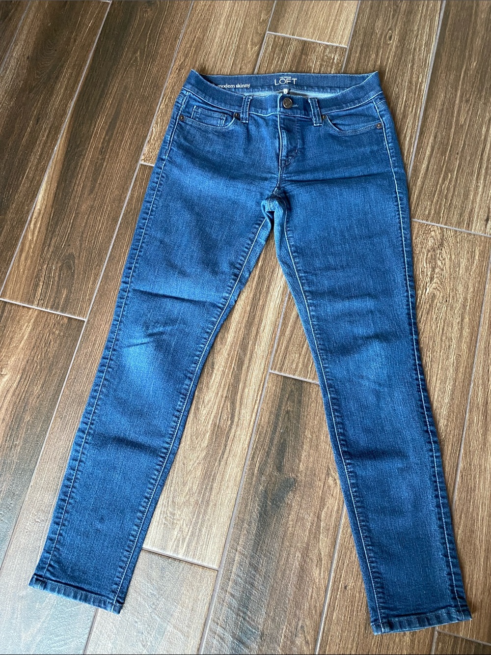 LOFT Skinny Jeans in Dark Blue Wash